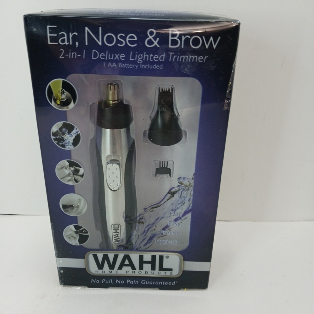 Lighted Battery Nose Hair Trimmer for Men & Women Painless Easy to See Nose NIB.